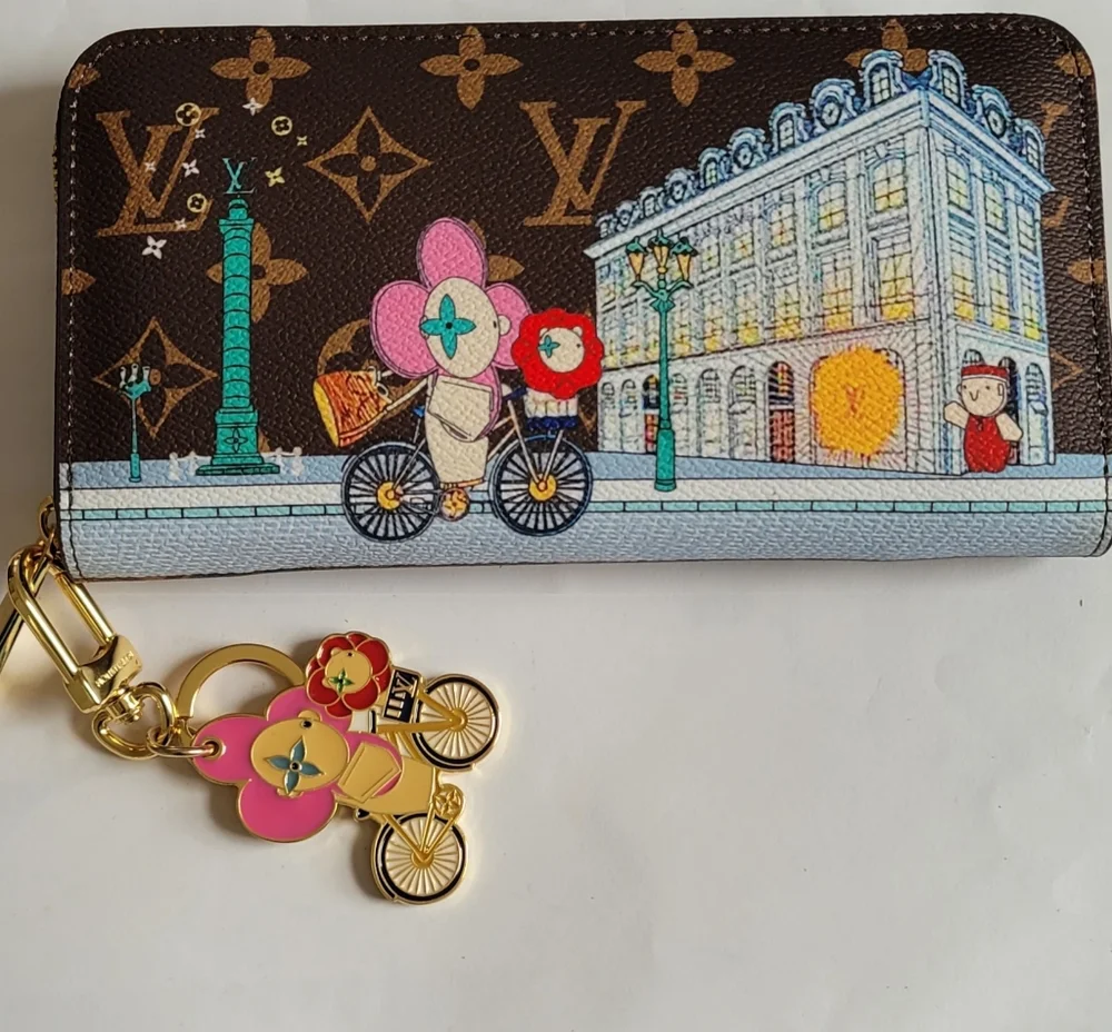 Fashion Nova Brown Wallet with City Art - Picture 7 of 7